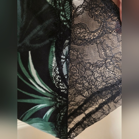 Victorias Secret Chantilly Green Palm Leaves Lace Kimono Robe Cover Up M/L - Picture 10 of 16